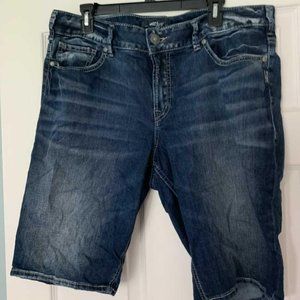 Silver Suki Jean Bermuda Shorts sz 18
